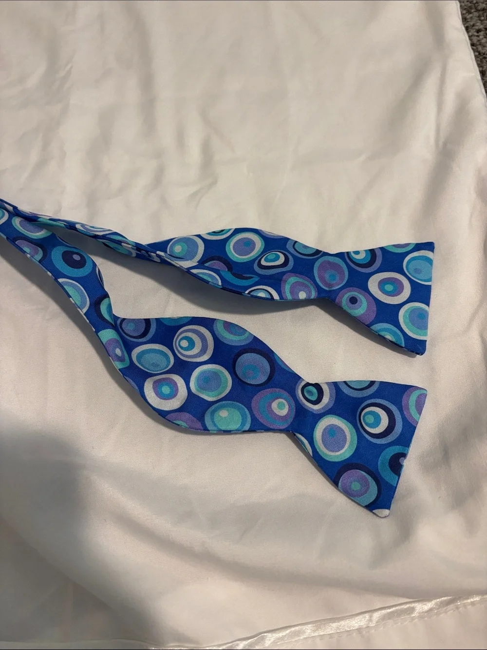 Paul Stuart Blue Multi-Color Circle Pattern Bow Tie